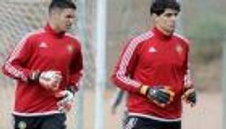 ياسين بونو ضد المحمدي.. من يقود منتخب المغرب في كأس العالم 2022؟