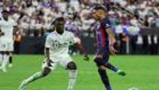 بطلها المغني دريك.. خطوة تاريخية من برشلونة في كلاسيكو ريال مدريد