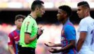 تاريخ متناقض.. من هو حكم كلاسيكو ريال مدريد وبرشلونة؟