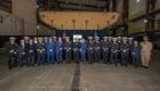 "الملك فهد".. أحدث سفن البحرية السعودية ترسو بويسكونسن الأمريكية