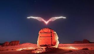 عرض "صمت الضوء" في مدينة العلا السعودية