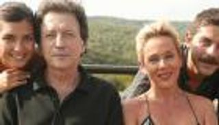 سرطان الرئة ينهي حياة نجمة "سنوات الضياع"