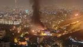 بعد حريق سجن إيفين.. تحذير ومطلب فرنسي من إيران