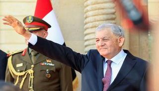 تعهد الرئيس العراقي الجديد عبداللطيف رشيد، اليوم الإثنين، بالعمل على 