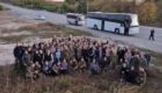 ليلة "مؤثرة" في أوكرانيا.. تبادل أسيرات وسقوط طائرة روسية