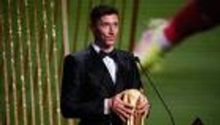 حفل الكرة الذهبية 2022.. هالاند يحرج ليفاندوفسكي