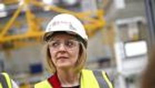 ساعات حاسمة.. ماذا في جعبة تراس خلال لقاء ثانٍ مع برادي؟