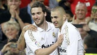 كريم بنزيما وجونزالو هيجواين