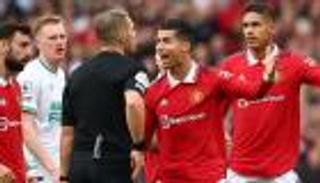بسبب كريستيانو رونالدو.. مانشستر يونايتد في قفص الاتهام