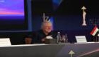 "اللي هيخالف هيتحبس".. حسين فهمي يكشف تفاصيل "دريس كود" مهرجان القاهرة