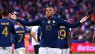 أعمال خيرية وسيارات وعقارات.. كيف ينفق كيليان مبابي أمواله؟