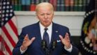 بايدن يعتزم سحب 15 مليون برميل من الاحتياطي الاستراتيجي