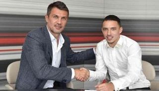 النجم الجزائري إسماعيل بن ناصر