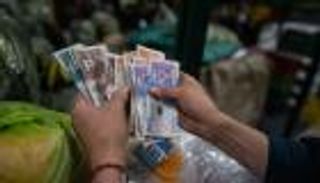 هل دمرت الولايات المتحدة اقتصاد العالم؟.. الرئيس الكولومبي يجيب