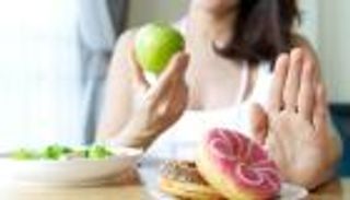 6 فوائد صحية للتوقف عن تناول السكر.. منها تحسن الحالة العقلية