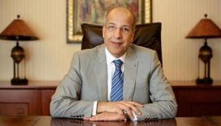 الصديق الكبير محافظ البنك المركزي الليبي المقال