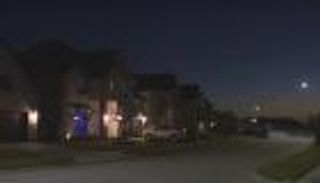 "يأكلون ويشربون فضلاتهم".. أمريكية تعذب أبناءها الـ7 بطرق بشعة