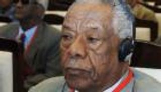 معرض الشارقة للكتاب.. المؤرخ يوسف فضل حسن شخصية العام للدورة الـ41