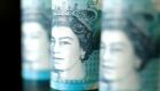 الدولار يتلاعب بالجنيه في 44 يوما.. ماذا فعلت "تراس" بالاسترليني؟