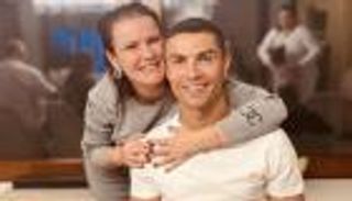 "الله لا ينام".. شقيقة رونالدو تجدد الهجوم على مدرب مانشستر يونايتد