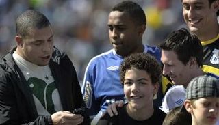 ليونيل ميسي والظاهرة رونالدو