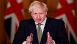بوريس جونسون يعود لبريطانيا.. هل تكتمل الريمونتادا؟