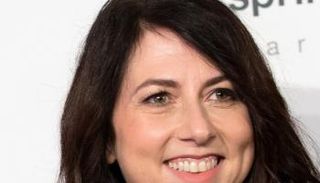 المليادريرة الأمريكية ماكنزي سكوت