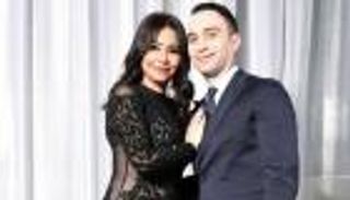 هددها شقيقها بمطواة ورجعنا لبعض.. مفاجآت حسام حبيب عن شيرين