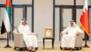 عبدالله بن زايد يشيد بالعلاقات الأخوية المتجذرة بين الإمارات والبحرين