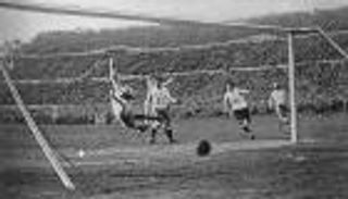 رقم مونديالي (28).. الذهب الأولمبي يمنح أوروجواي فرصة العمر