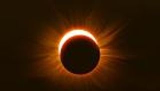 كسوف الثلاثاء.. العالم يشهد ظاهرة فلكية بديعة