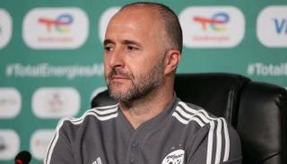 جمال بلماضي مدرب منتخب الجزائر 