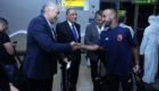 السوبر المصري.. ماذا طلبت الجماهير من الأهلي في أبوظبي؟ (فيديو)