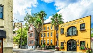 فندق "أندرو بينكني"