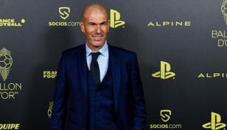 زين الدين زيدان مدرب ريال مدريد السابق