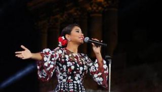 الفنانة شيرين عبدالوهاب