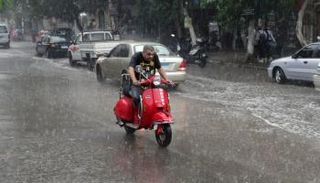 الأمطار في شوارع القاهرة - أرشيفية