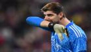 هاجم زملاءه ورد عليه أنشيلوتي.. "النوم" يفجر غضب كورتوا في ريال مدريد