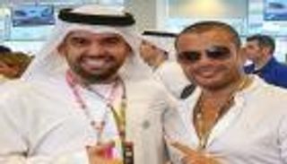 في أحضان الأهرامات.. عمرو دياب والجسمي يحتفيان بمصر والإمارات