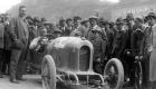 قصة موديل صنعته "دايملر" كان سببا في تأسيس شركة بورشه