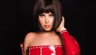 الفنانة شمس الكويتية