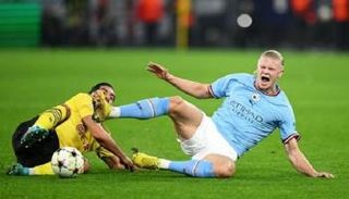 إيرلينج هالاند لاعب مانشستر سيتي