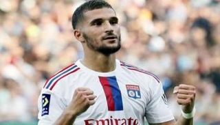 حسام عوار لاعب أولمبيك ليون الفرنسي