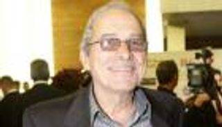 غادر بهدوء وسكينة.. وفاة الفنان اللبناني غسان أسطفان