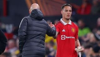 أنتوني وتين هاج