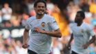 كيف حرم أرسنال كافاني من تحقيق حلم برشلونة؟