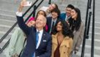 قبل الانتخابات.. الديمقراطيون يرقصون على أوتار "تيك توك"