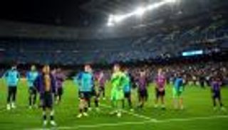 نهاية حزينة.. هل ودع أسطورة برشلونة دوري أبطال أوروبا للأبد؟