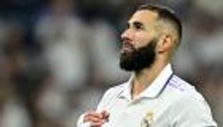 قبل الزيارة الكتالونية.. بنزيما يوجه ضربة جديدة لريال مدريد