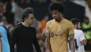 "لا أحد يهتم".. لاعب برشلونة ينفجر بعد إصابته أمام فالنسيا